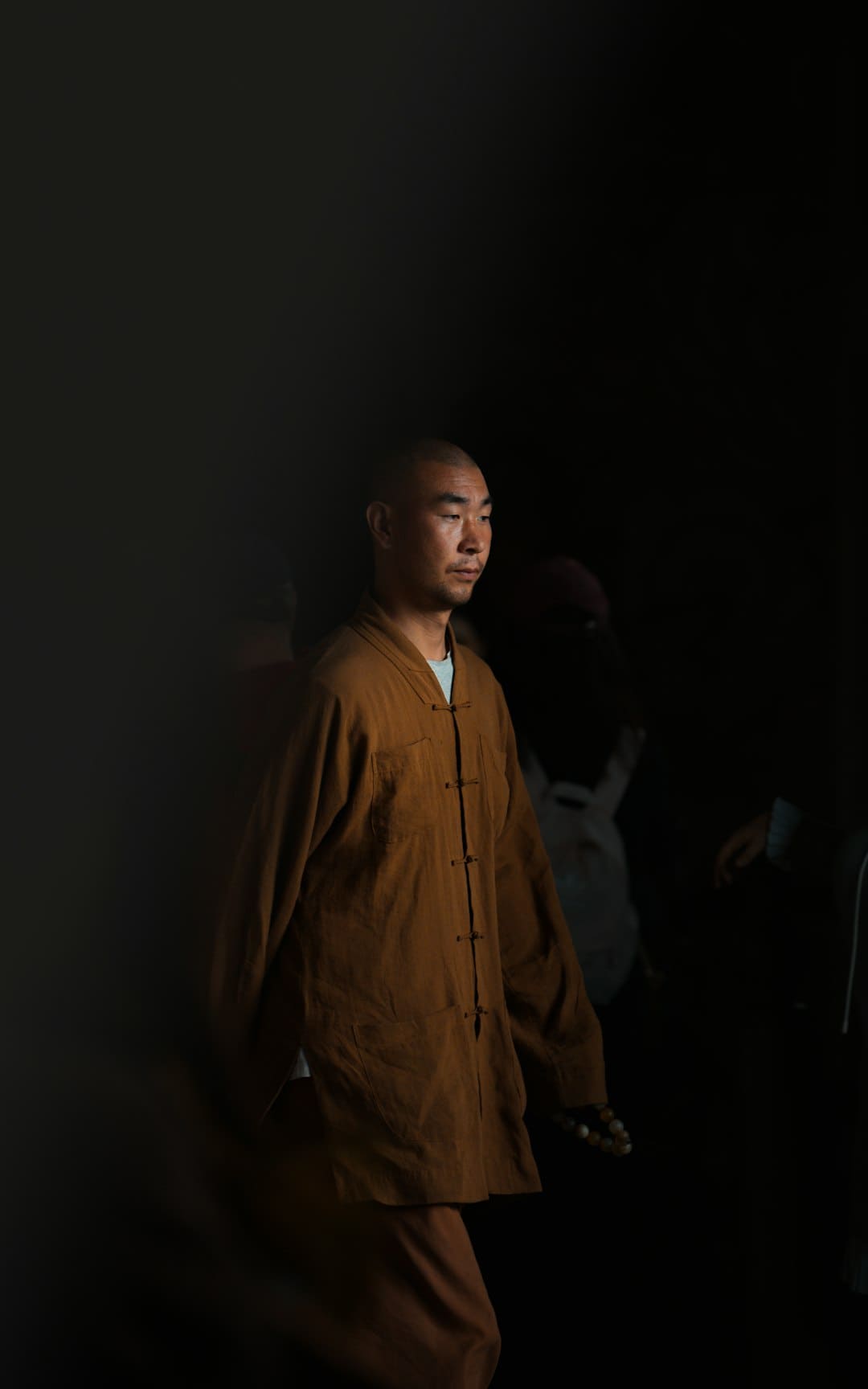 中国境内上市公司上半年实现营收逾35万亿元